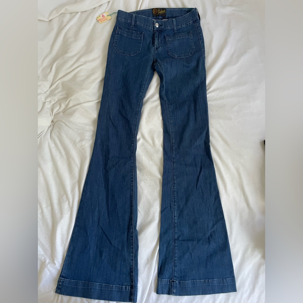 Vintage flared denim 🤩